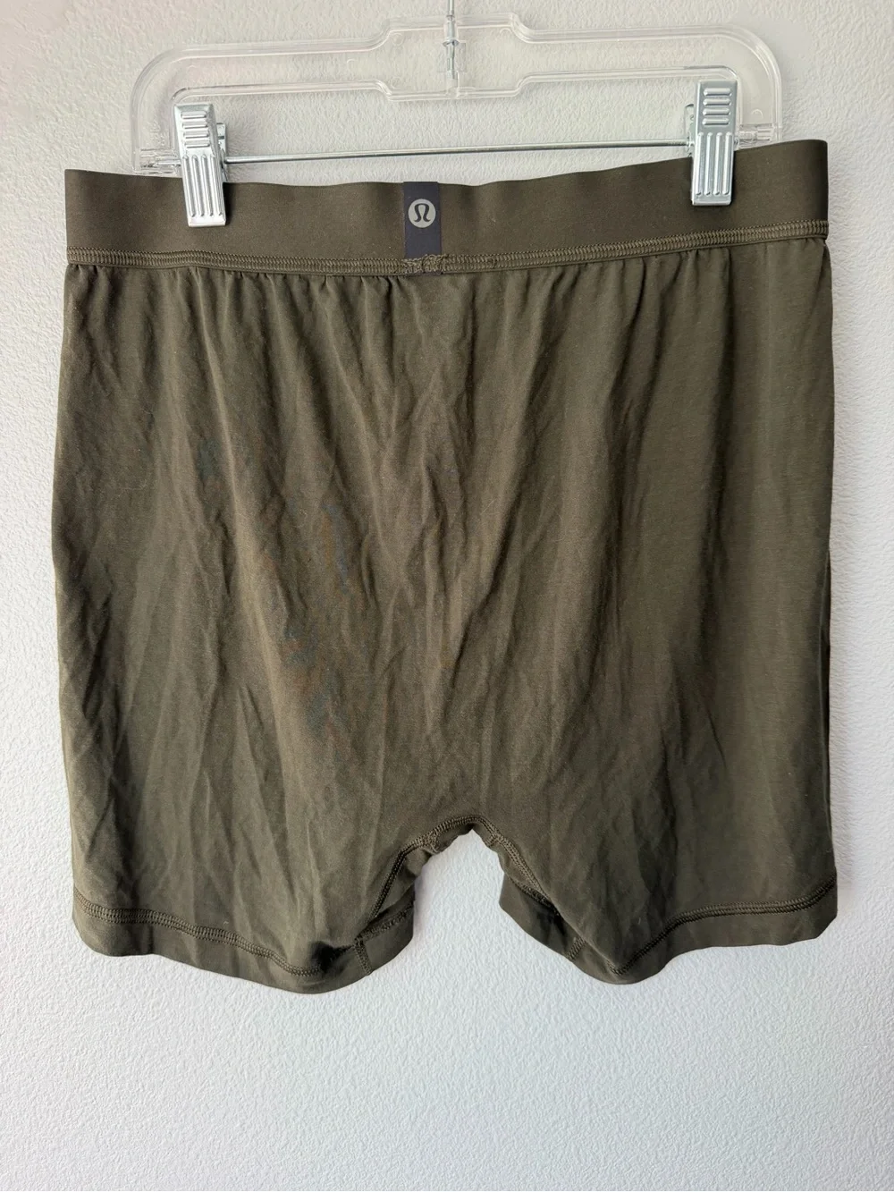 Lululemon olive green Always in Motion 5” boxer briefs Men’s sz L